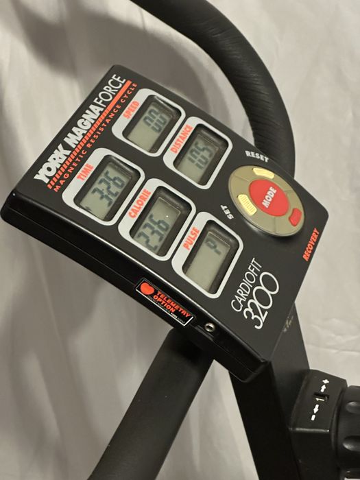 Rower treninfowy magnetyczny york cardiofit 3200