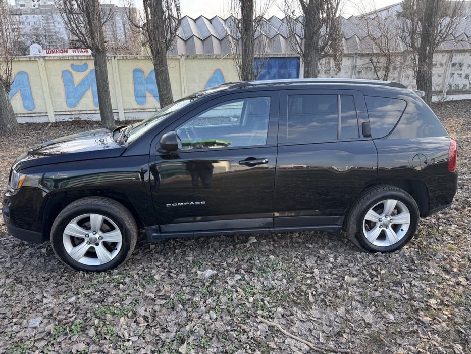Продаж автомобіля Jeep Compass 2015