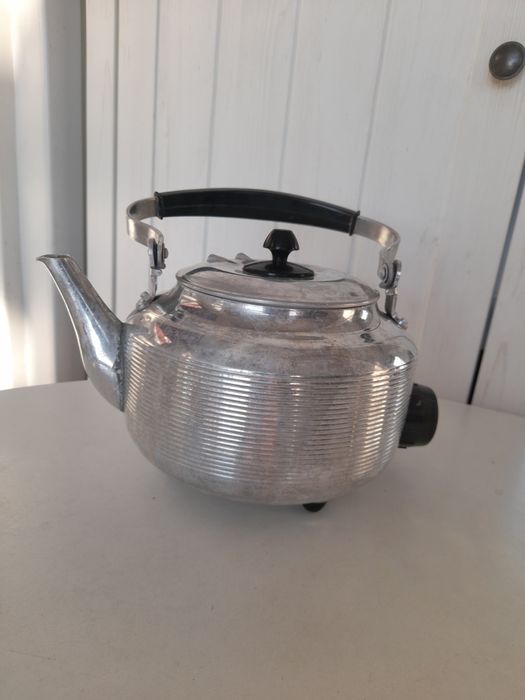 Електричний чайник