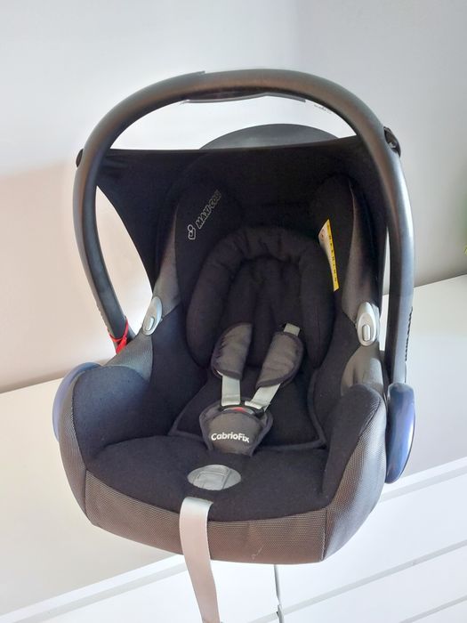 Fotelik nosidełko MaxiCosi Cabriofix