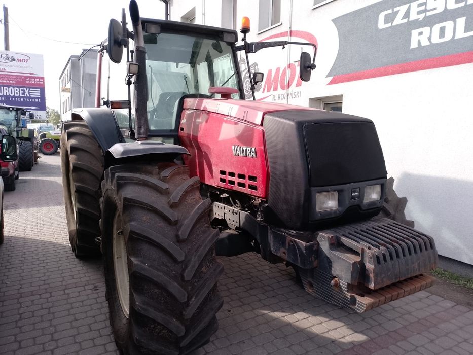 Valtra 8150 piekna