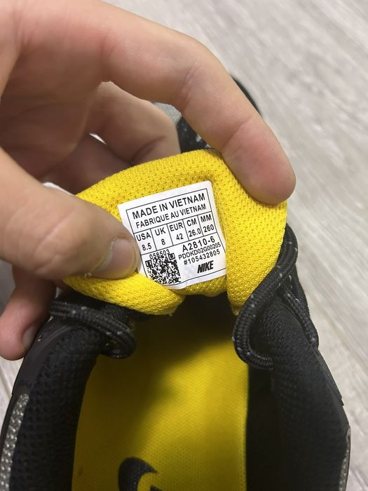 Продам кросівки, 42 розмір