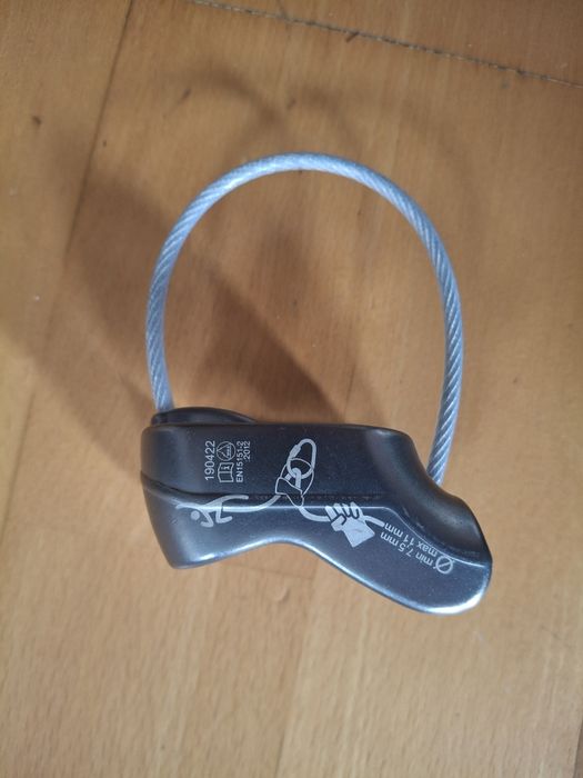 Przyrząd asekuracyjny kubek - Decathlon Tubik 2