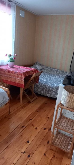 Malowniczy domek z zejściem do jeziora