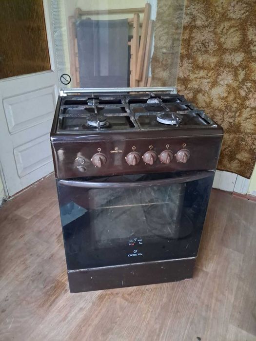 Газова кухонна плита Greta з духовкою