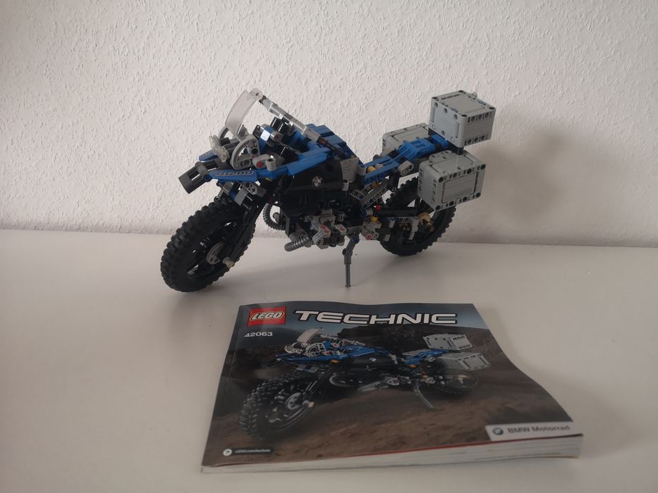 Lego technic 42063 BMW R1200 GS 40 lat LEGO