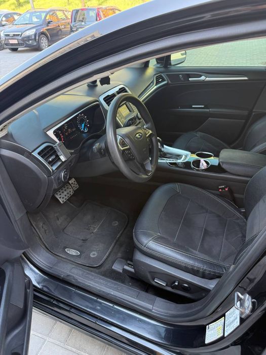 Ford Fusion в супер состоянии!