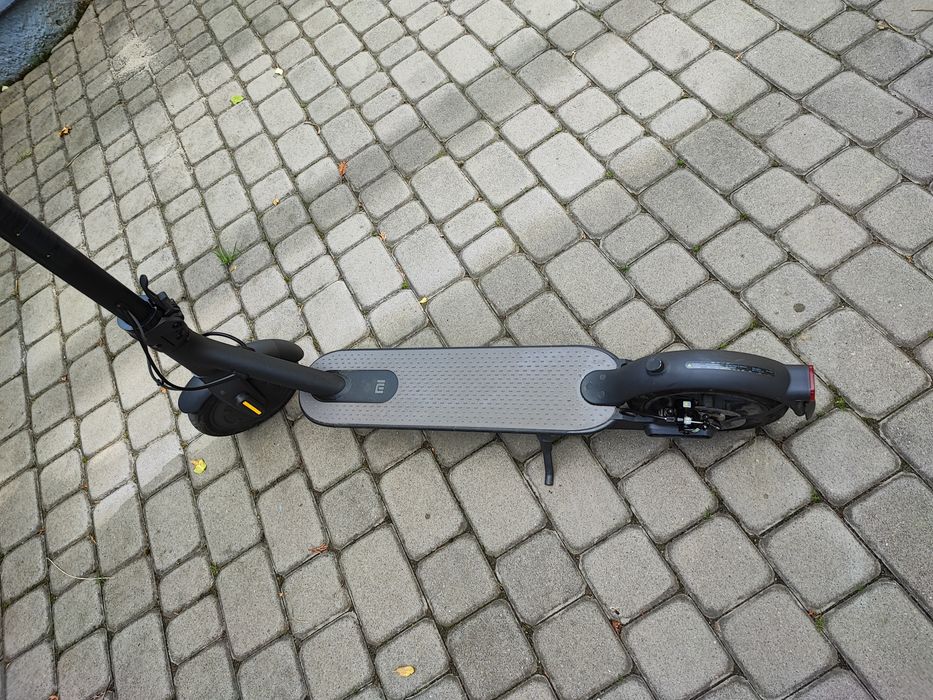 Hulajnoga elektryczna Xiaomi Mi 1S