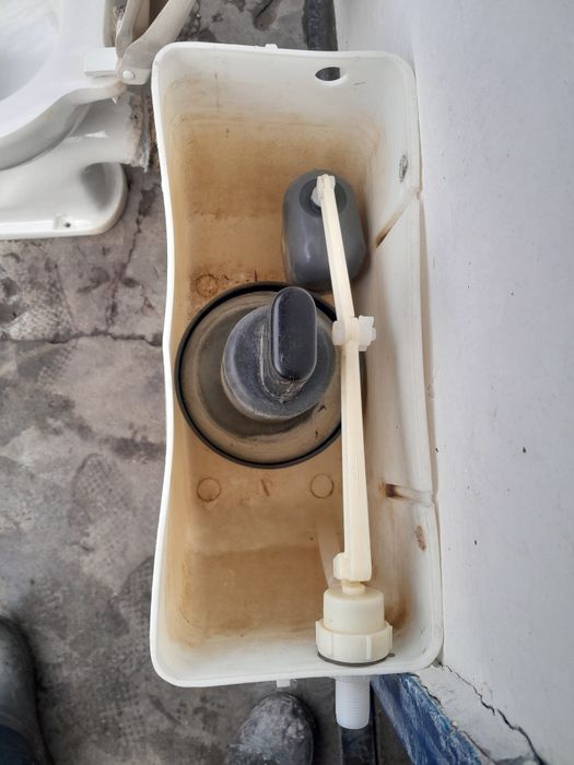 Унитаз с бачком. Б/у