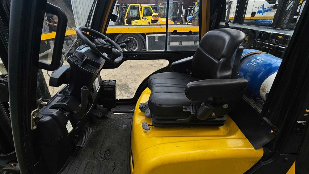 Yale GLP16VX wózek widłowy 2012r. 1.6T niski triplex kabina UDT POMAX