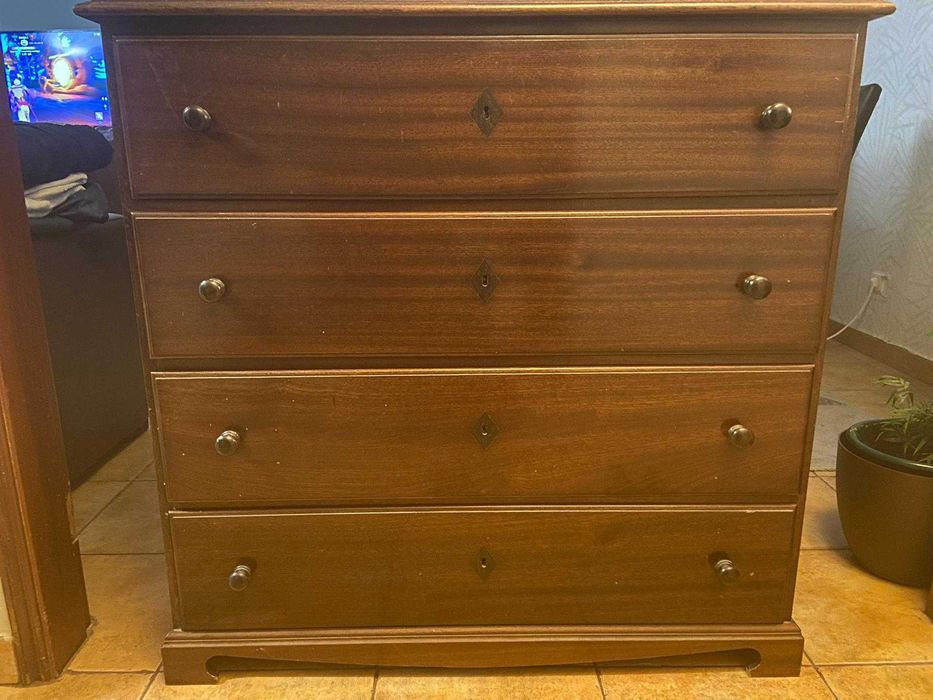 Comoda - Mogno Maciço