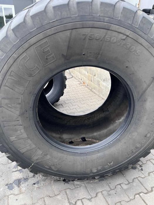 1x 750/60R30.5 ALLIANCE Agri-Transport A-390