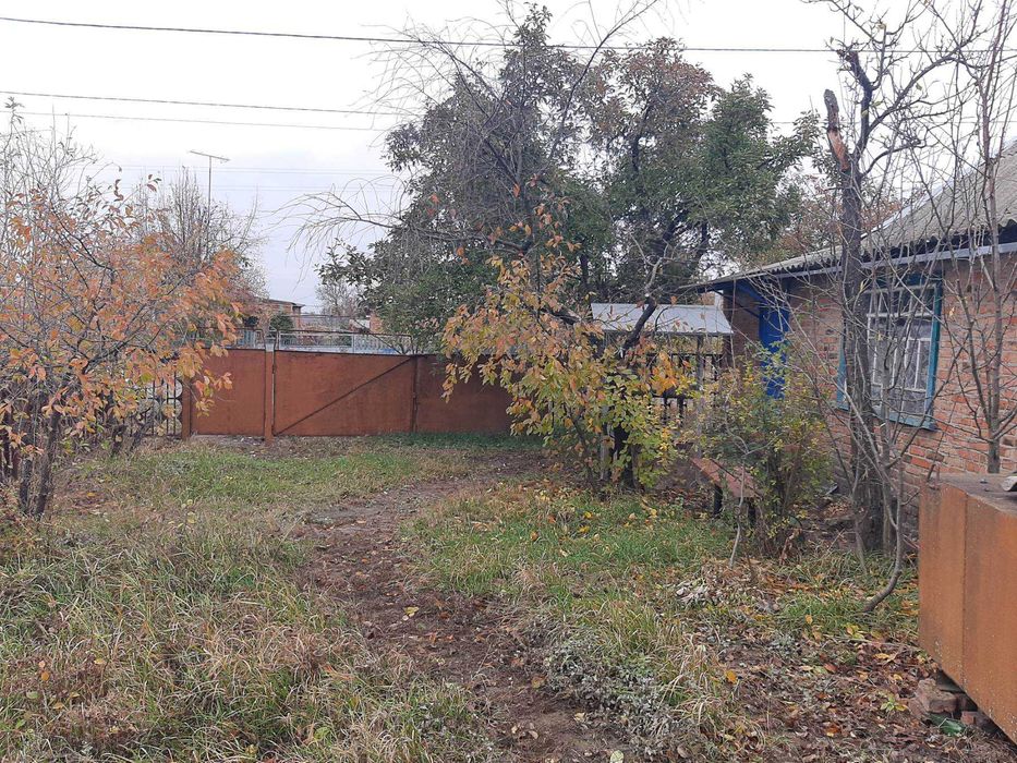 Продам ділянку 0,17 га з будівлею в с. Крюково (15 км від Полтави)