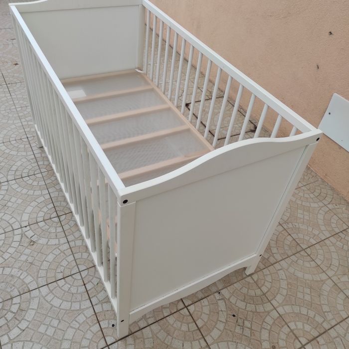 Berço para bebé IKEA