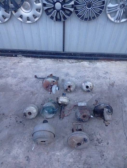 Вакумнний насос вакум ваз жигуль 2101 /2110/2109 Лада уаз волга