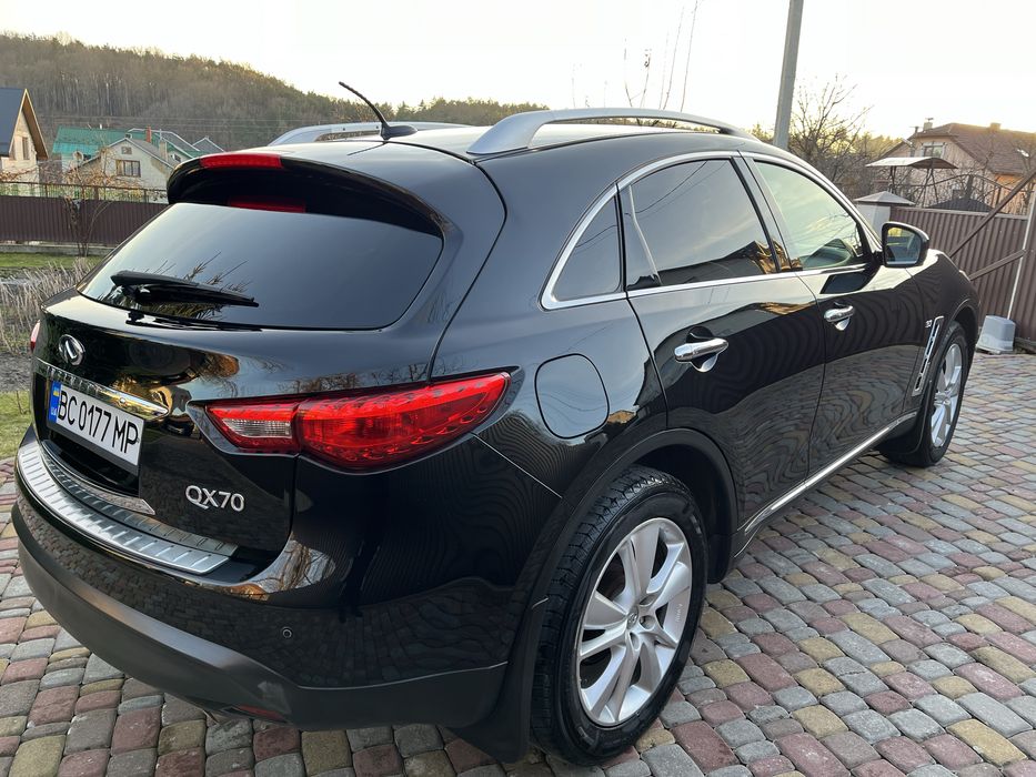 Продам Infiniti QX70