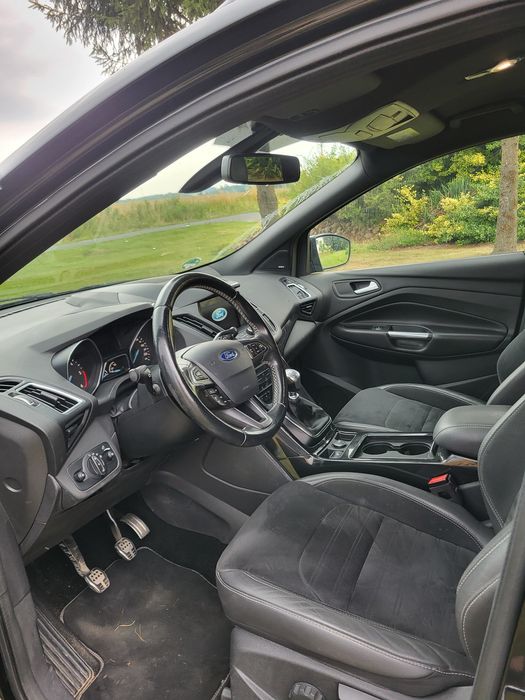 Ford Kuga 2.0 TDCi 4x4 ST-Line