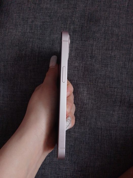 iPhone 13, чехол в подарок