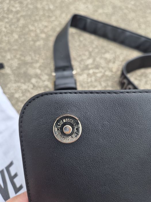 Mala Love Moschino
