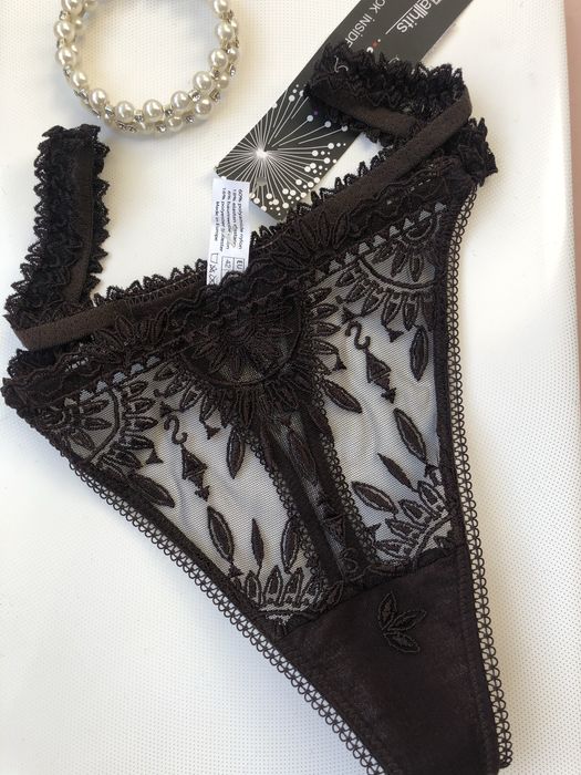 Kokraklar tushishi HD video