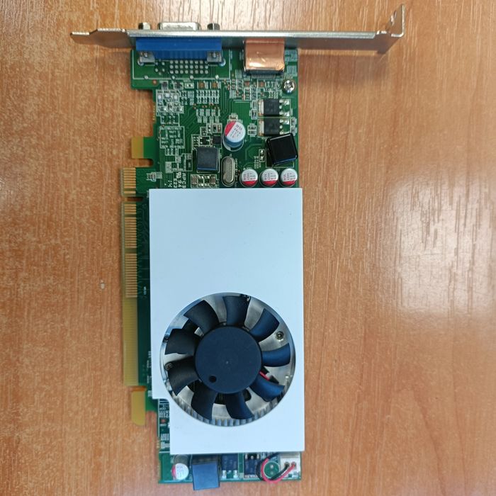 Karta graficzna Lenovo Radeon r7 240 2gb Sprawna