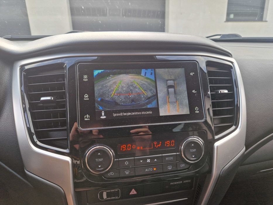 Mitsubishi L200 rok 2019  model 2020