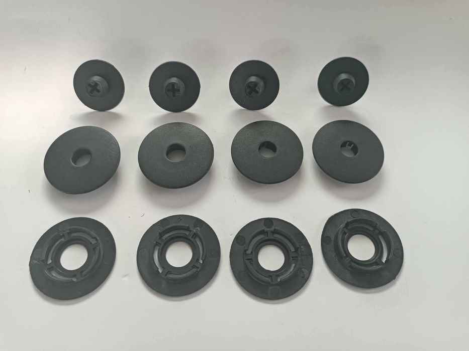 4x Stopery Spinki  Wkręty dywaników Okrągłe VW AUDI SEAT SKODA i inne