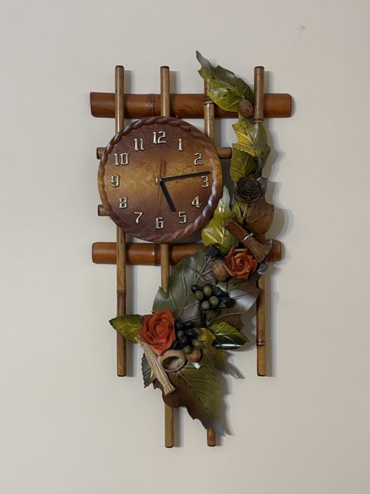 Zegar ścienny, wiszący