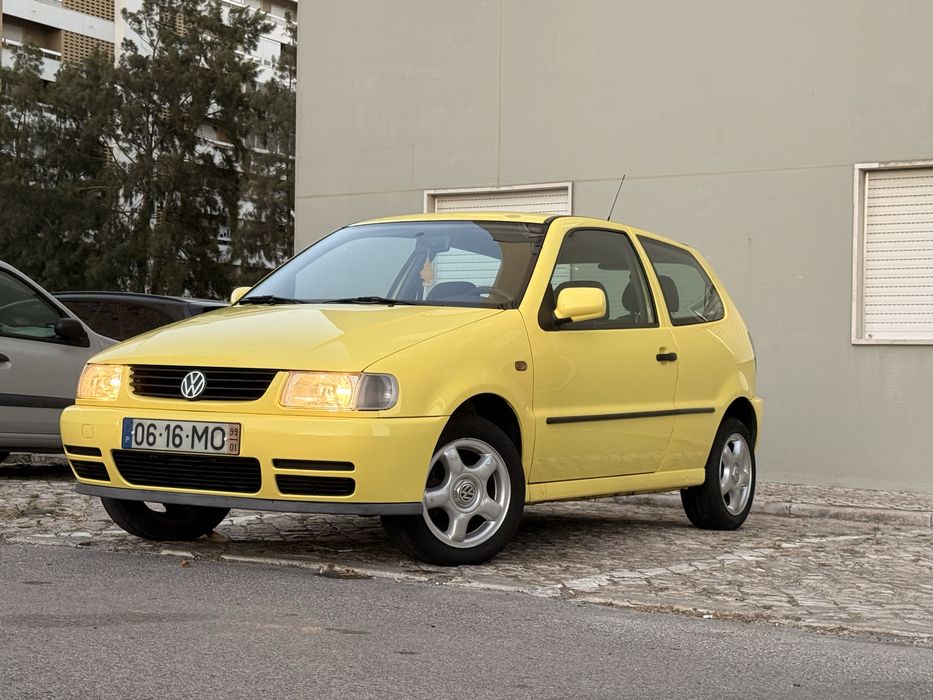 Polo 1.0i Versão Especial Color Concept
