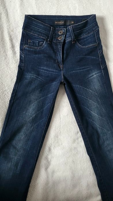 Sexy Modelujące jeansy push up wysoka talia bootcut flare dzwony 36 s 34 xs y2k