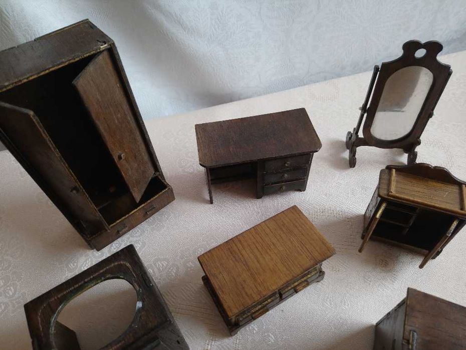 Mebelki Del Prado - zestaw 8 elementów - Dollhouse