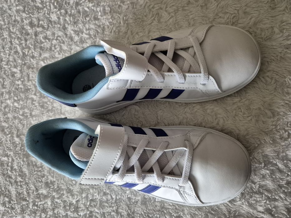 Tenis brancos adidas Gazelle 3 - tam.35