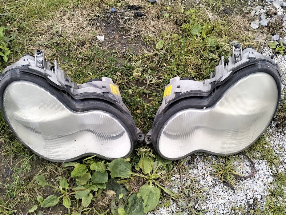 Lampy przód przednie MERCEDES C klasa sedan kombi komplet