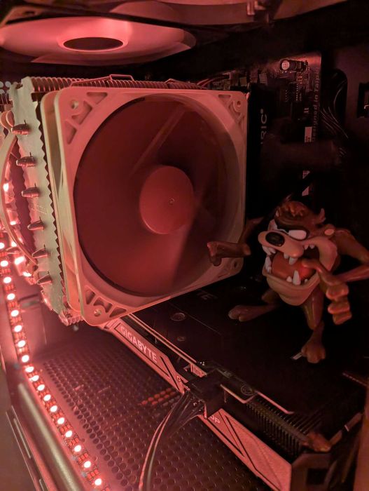 PC do gier - i5-8500 / GTX 1070 Ti 8GB / 16GB DDR4 / 512GB SSD / ARGB