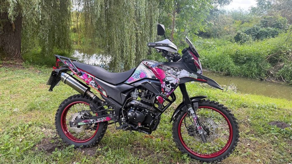 Продам мотоцикл Loncin 200