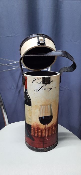 Тубус для подарочного спиртного.