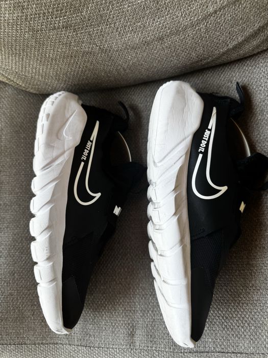 Оригінальні кросівки Nike Flex Runner