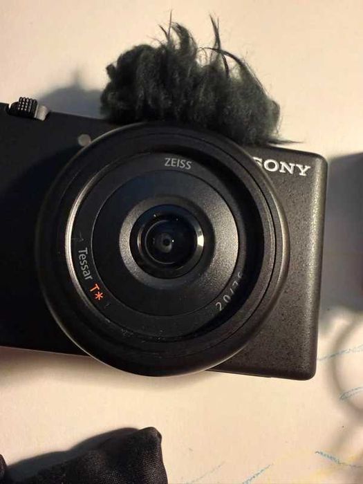 Máquina Fotográfica SONY ZV-1F