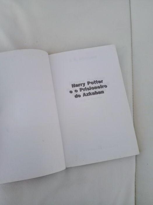 Harry Potter e o Prisioneiro de Azkaban - J. K. Rowling