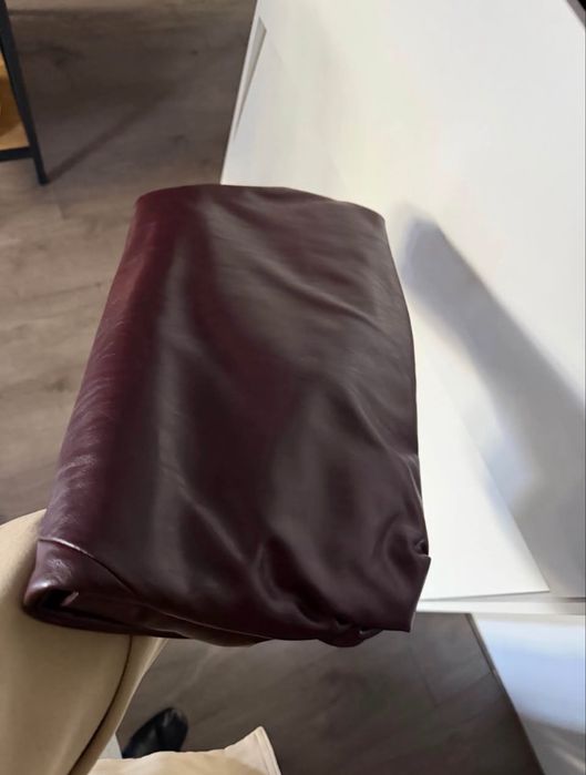 новий клатч Zara