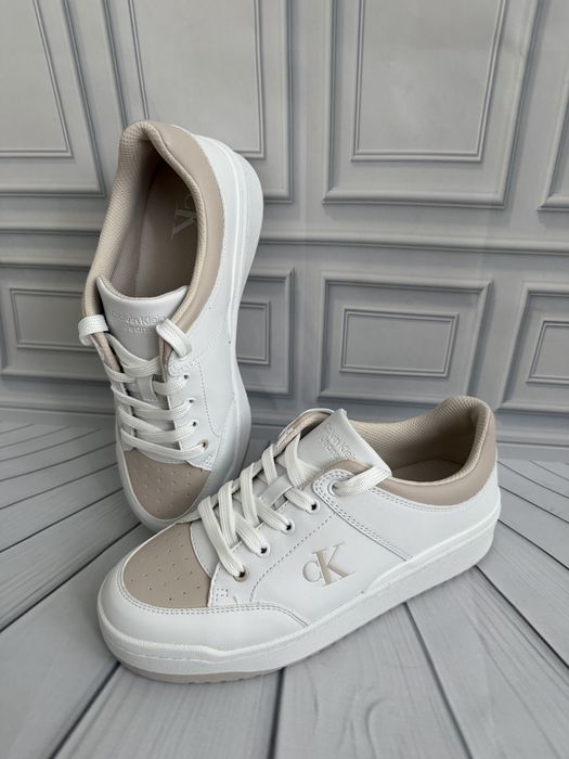 Жіночі кросівки на платформі Calvin Klein Aubrie білі з рожевим