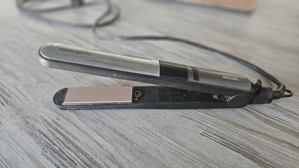 Щипці для розпрямлення волосся SalonStraight Pro Philips