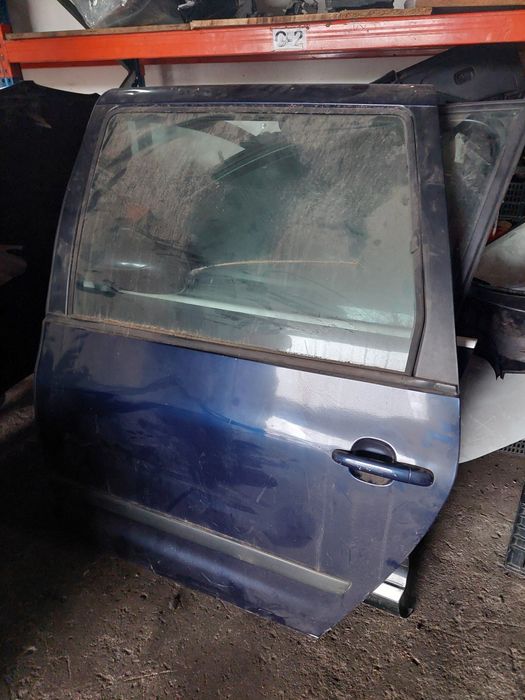 Porta esquerda trás vw sharan 2004