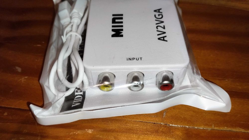 Conversor AV para VGA - Novo e Lacrado