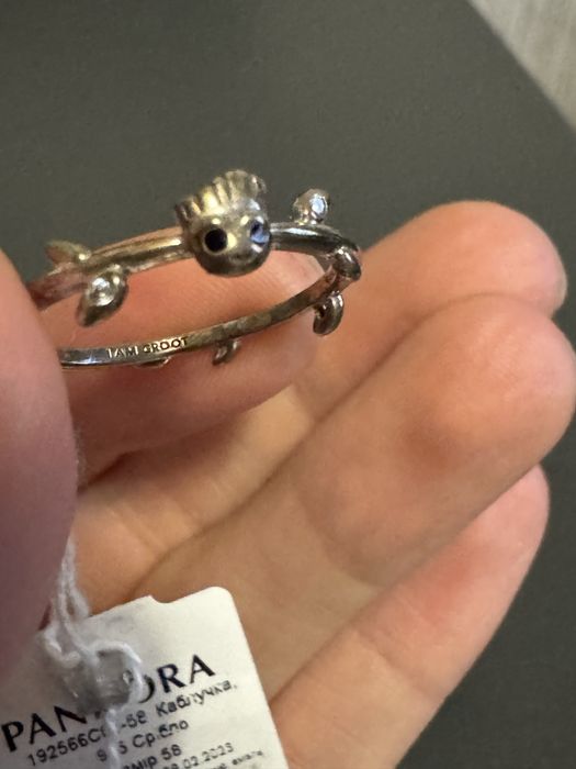 Нова каблучка Pandora Каблучка "Ґрут і листя" Вартові Галактики