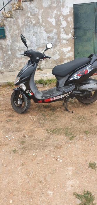 Scooter Kymco embustado
