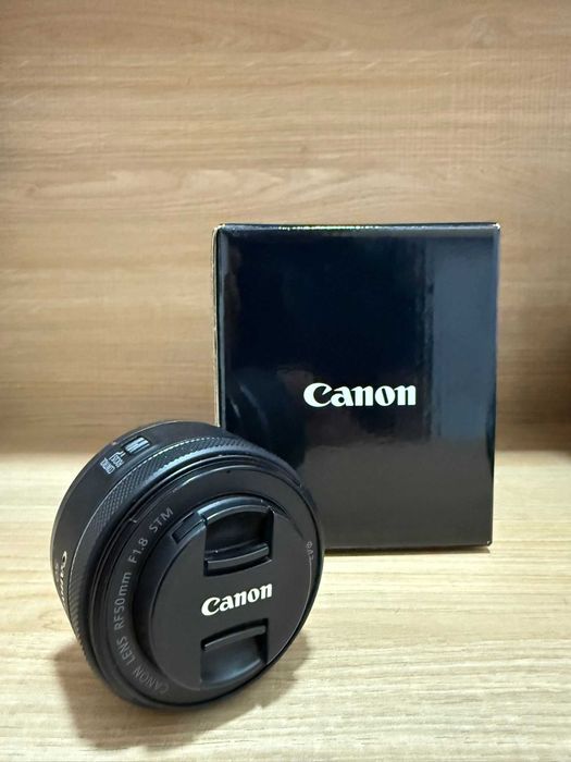 Objetiva Canon RF 50mm F1.8 STM