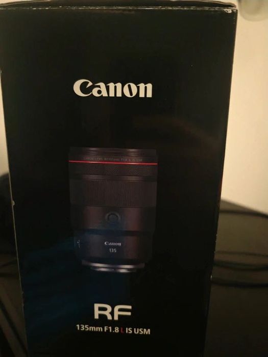 Canon RF 135mm f/1.8 L USM - NOVA