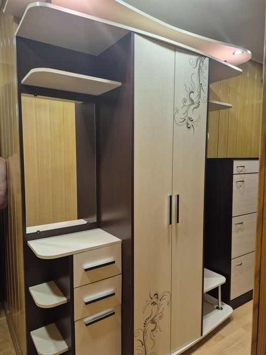 Передпокій, прихожа.