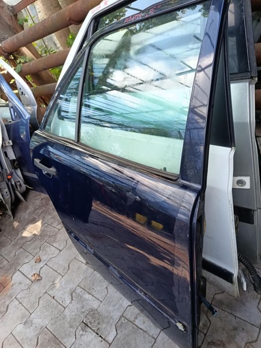Drzwi Mercedes W124 Sedan Tył prawe